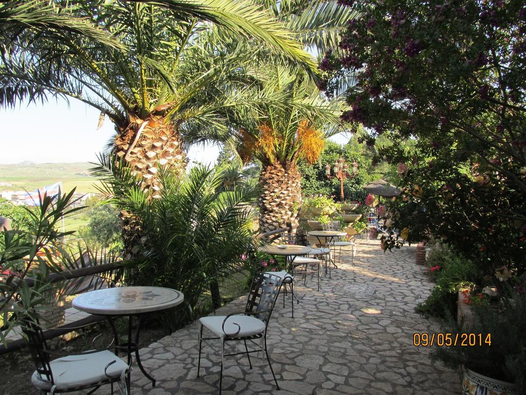 Agriturismo Reggia Saracena Αγκριτζέντο Εξωτερικό φωτογραφία