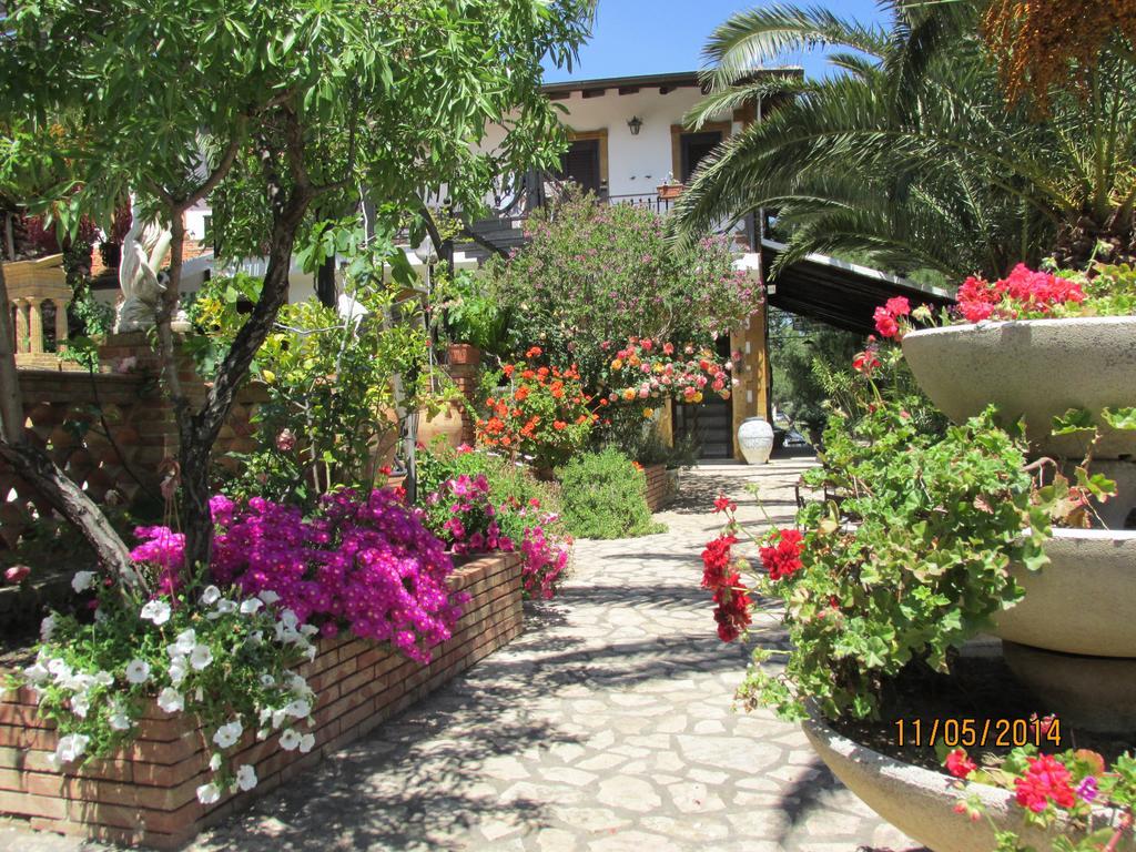Agriturismo Reggia Saracena Αγκριτζέντο Εξωτερικό φωτογραφία