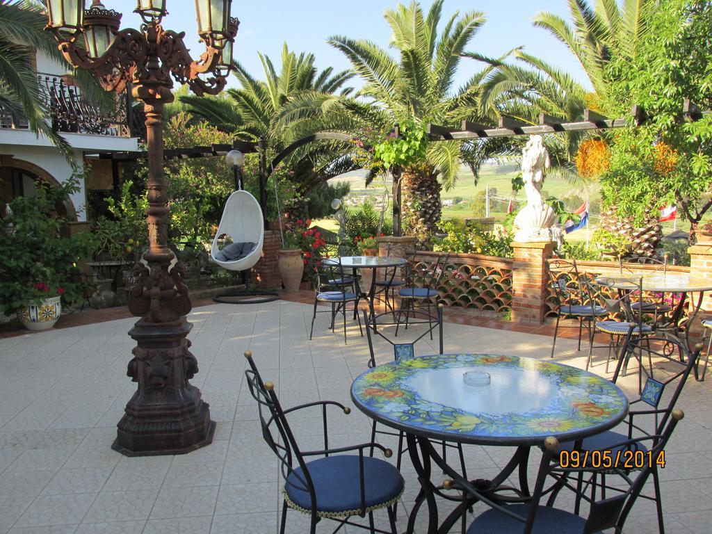 Agriturismo Reggia Saracena Αγκριτζέντο Εξωτερικό φωτογραφία