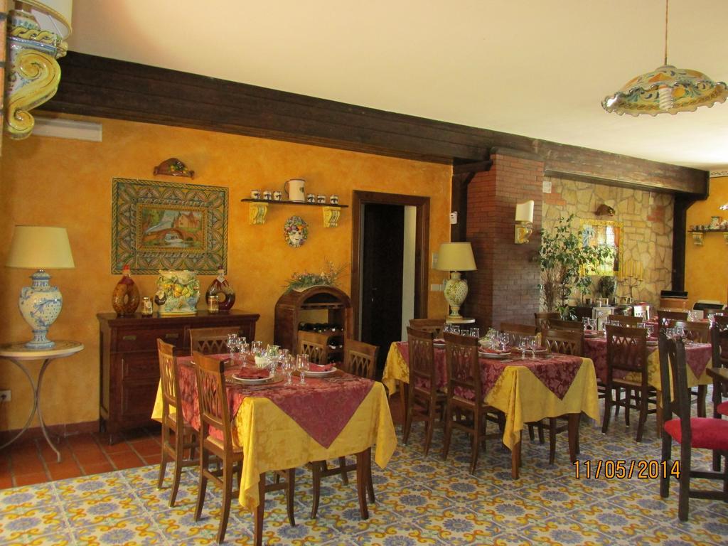 Agriturismo Reggia Saracena Αγκριτζέντο Εξωτερικό φωτογραφία