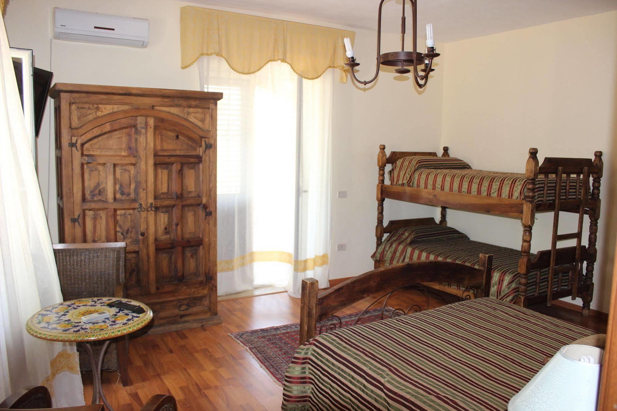 Agriturismo Reggia Saracena Αγκριτζέντο Εξωτερικό φωτογραφία